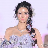 日韓ミックス美女キャバ嬢・ルナ、可憐さ際立つドレス姿＆ヘアアレンジ＜関西コレクション 2023 S／S＞ 画像