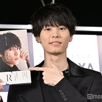 萩原利久、初写真集は“表紙詐欺”？ 撮影秘話明かす＜1st写真集「R」＞ 画像