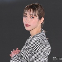 古川優香、美デコルテ＆美脚披露　優しい微笑みにキュン＜関西コレクション 2023 S／S＞ 画像