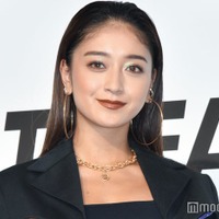 みちょぱ、母親とのバースデーショット公開「ママも綺麗すぎる」「本当にそっくり」の声 画像