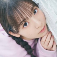 日向坂46渡辺莉奈、上目遣い＆舌ペロが可愛い 同期との関係性に変化も＜四期生のぽかぽか写真館＞ 画像