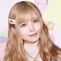 益若つばさ、15歳迎えたイケメン息子との2ショット公開 豪華自宅バースデーに反響 画像