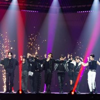 THE BOYZ、ダークな色気で圧倒 ギャップ光る観客との交流も＜KCON JAPAN 2023＞ 画像