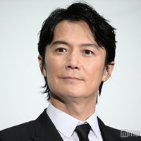 秋元康氏との飲み会で“ベロベロ姿”話題の福山雅治、直後の写真を公開「呑んだ白目してますな」 画像