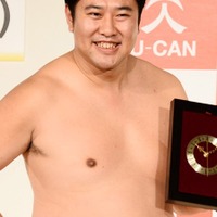 とにかく明るい安村、イギリス有名オーディション番組で“日本人初”決勝進出 優勝逃すも「最高でした!」 画像