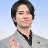 山下智久、撮影現場に“粋な差し入れ” 山本舞香が感激「やっぱり山下さんです」<SEE HEAR LOVE> 画像