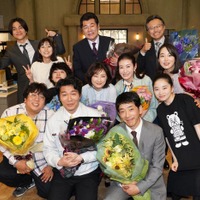 常盤貴子・ともさかりえら「それってパクリじゃないですか?」クランクアップ 芳根京子&ジャニーズWEST重岡大毅も駆けつける 画像