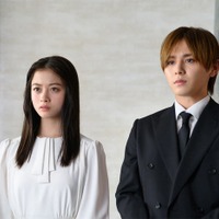 「王様に捧ぐ薬指」綾華(橋本環奈)&東郷(山田涼介)、衝撃の選択に視聴者混乱 10ヶ月後の展開に「頭が追いつかない」「ラスト5分でパニック」の声 画像