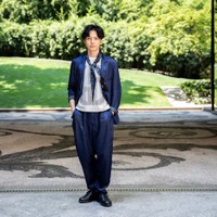 生田斗真、ミラコレ「ジョルジオ・アルマーニ」コレクション来場 各国のセレブリティと挨拶も 画像