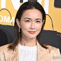 長谷川京子、“おしゃれすぎる”自宅が話題に　壁紙へのこだわりも明かす 画像