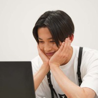 FANTASTICS八木勇征、記者に“甘い一言”放つもガチ照れ「やばいんだけど!」<ホスト相続しちゃいました> 画像
