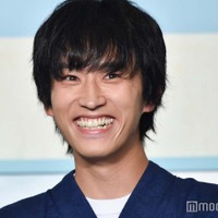 杉野遥亮、宮崎莉里沙&綱啓永をすかさずフォロー 座長らしさ光る<ばらかもん> 画像