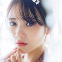 乃木坂46田村真佑、愁い帯びた大人びた表情見せる 1st写真集先行カット解禁<恋に落ちた瞬間> 画像