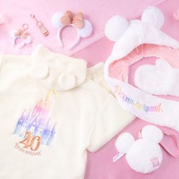 東京ディズニーリゾート、冬のファッショングッズ登場 モコモコ素材のカチューシャパーカーやパーカーであったかコーデ 画像