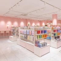 原宿に推し活専門店「fanfancy＋ with GiGO」デコグッズコーナーや推し色フードなど 画像