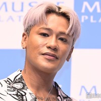 三代目JSB・ELLY、20歳の秘蔵写真公開「昔のEXILE ATSUSHIさんです(笑)」 画像