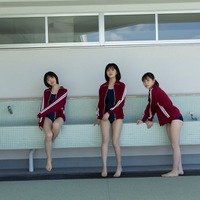 かすみ草とステラ、美脚際立つ水着姿「アップトゥボーイ」4号連続グラビア企画開始 画像