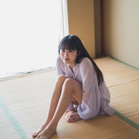 STU48中村舞、スラリ美脚披露 透明感も際立つ 画像