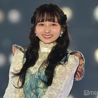 美容系YouTuber・nanakoななこ、美スタイル披露 ミニワンピ×ニーハイブーツのガーリーコーデ<関西コレクション 2023 A/W> 画像