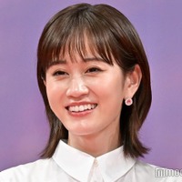 前田敦子、久々アイドル姿披露で「野菜シスターズみたい」「まだまだセンター」絶賛の声続々 画像