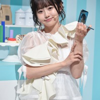 「花束オオカミ」で話題のインフルエンサー・ちせ、映える“自撮りテク”明かす 画像