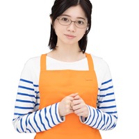 桜田ひより、メガネ姿の“地味な大学生”でグルメドラマ主演「あたりのキッチン!」実写化 画像