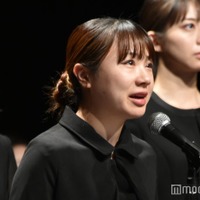 モー娘。石田亜佑美、夏まゆみさんお別れの会で涙の決意表明 「見守っていてください」メンバー8人が参列 画像