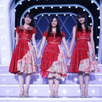 乃木坂46井上和・遠藤さくら・賀喜遥香が笑顔で手繋ぎ「乃木坂46新聞」アザーカット公開 画像