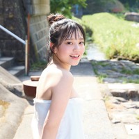 現役JK・鈴原すず、鳥取でグラマラスボディ開放 “今”を全て収めた初写真集決定 画像