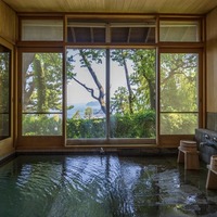 熱海に温泉付の貸別荘「スイートヴィラ 熱海桃山」自然美&海景色を贅沢に独り占め 画像