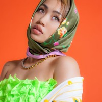 世界的振付師RIEHATA、Snow Manラウールとの“親子2ショット”公開 10年前のベレー帽にも注目「激アツ」「愛に溢れてる」 画像