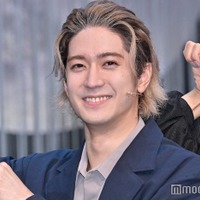 Hey! Say! JUMP中島裕翔、2年ぶり舞台で猫役 しっぽ揺らし会見登場<ひげよ、さらば> 画像