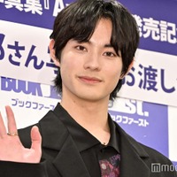 前田拳太郎、妹・BEYOOOOONDS前田こころ出演ライブに参戦「兄妹尊すぎる」「ペンライトの色まで」“幼なじみ”とのやり取りも話題に 画像