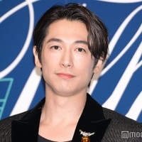 ディーン・フジオカ、スーツ姿でスマートに登場 自身の考える“モダンラブ”とは?<ティファニー表参道オープニングイベント> 画像