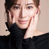 北川景子、デビュー当初から守ってきた信念語る「VOCE」表紙で磨きかかった美貌披露 画像