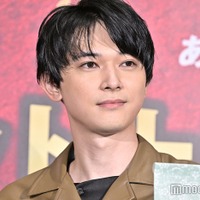 吉沢亮の生歌披露に反響「相変わらず美声」「感激」ファンの前でハンサム楽曲歌う 画像
