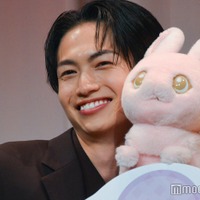 綱啓永、撮影中に“ガチ恋” 森愁斗「啓永に一方的にチューしたり、されてたり」<ぼさにまる> 画像