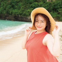 磯山さやか、大人なランジェリー姿でマシュマロボディ披露 30代ラスト写真集で大胆ショットも 画像