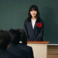 ＜最高の教師 1年後、私は生徒に■された 最終話＞九条、卒業式再び迎える 魂込めた最後の授業へ 画像