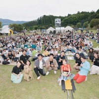齊藤工発案「移動映画館」熊本で6年ぶり開催 一青窈が“ファンサービス全開”圧巻ライブ<cinema bird in 熊本小国 2023> 画像