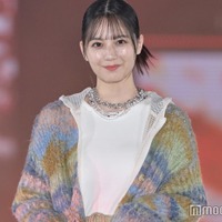 日向坂46小坂菜緒、表情の切り替えで魅了<GirlsAward 2023 A/W> 画像