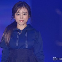 矢吹奈子、“ダークカラー”コーデ×華奢アクセで上品に<GirlsAward 2023 A/W> 画像