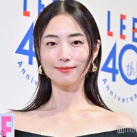 MEGUMI、降谷建志との別居・離婚報道後初の公の場 報道陣からの問い掛けに会釈 画像