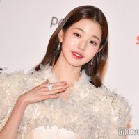 IVEウォニョンがパリコレ降臨“前髪あり”の新ヘア×圧巻スタイルに反響殺到「美貌が限界突破」「可愛すぎる」 画像
