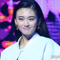 櫻坂46山崎天、圧巻スタイルに釘付け 笑顔溢れるキュートなランウェイ<ViVi Night2023> 画像