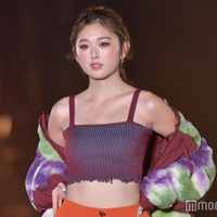 ゆうちゃみ、美ウエスト&デコルテ大胆魅せ<TGC 北九州 2023> 画像