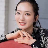 ミス東大・神谷明采、水着姿の“美人4姉妹ショット”公開「そっくり」「スタイル抜群」と反響 画像