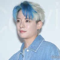 アンバー・リウ、ホワイト×ブルーヘアでクールすぎる「カルバン・クライン」肌見せスタイル<Calvin Klein グローバルイベント in TOKYO> 画像