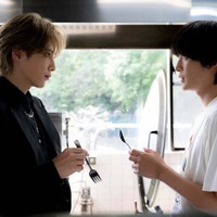<フェルマーの料理 第1話>“料理界のカリスマ”海(志尊淳)、“天才数学少年”岳(高橋文哉)へ驚きの提案 画像