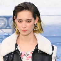「TGC フェス」山梨にて開催 トラウデン直美が2年連続トップバッターでミニスカから美脚チラリ<TGC フェス 山梨 2023> 画像